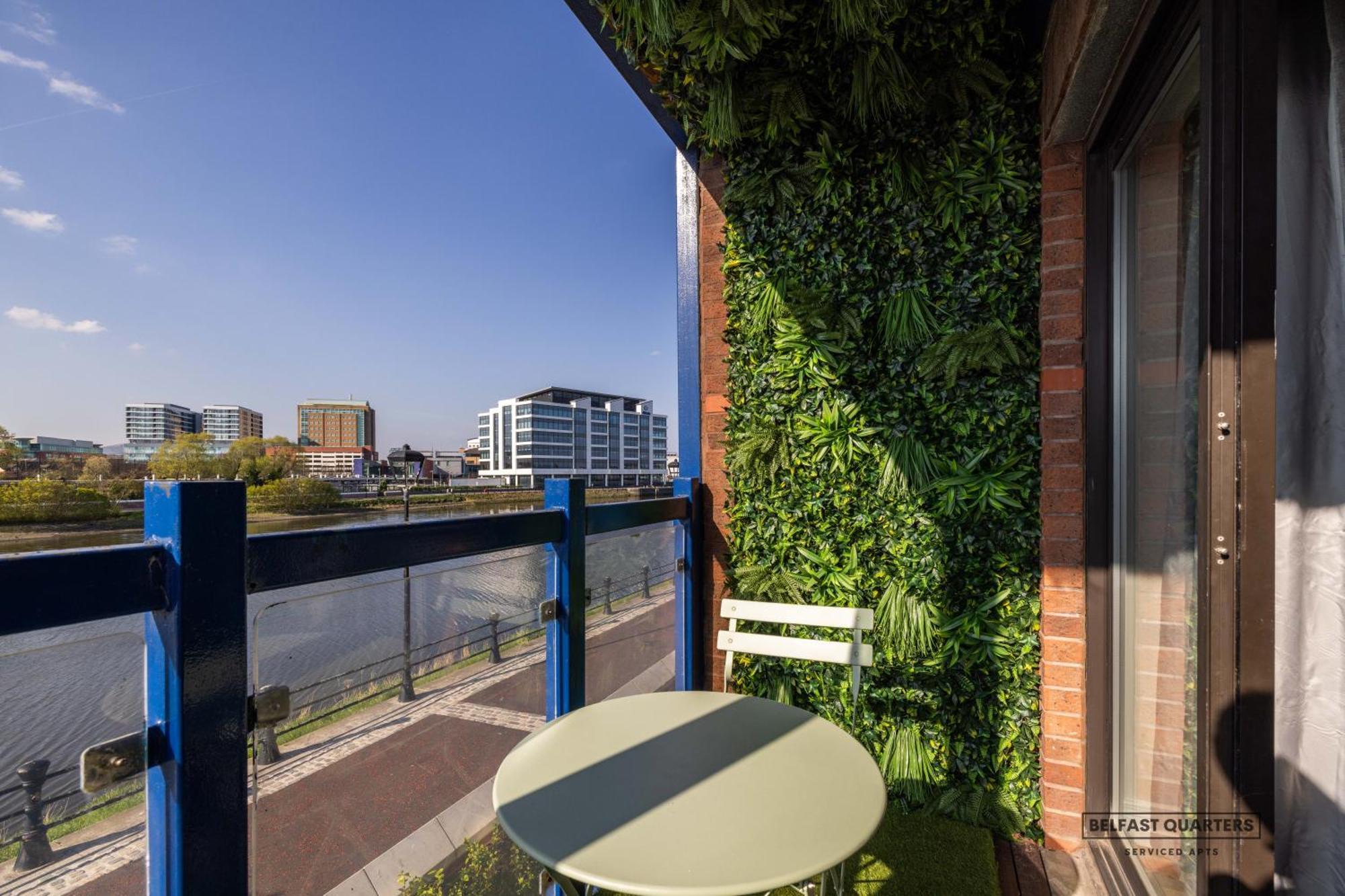 Quarters Riverside Apartamento *